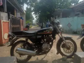 CUSTUME Honda Gl 100