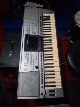 Dijual Kiboard Yamaha PSR 3000 & Korg + amply