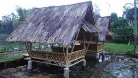 Gazebo bambu/saung bambu ukuran 2x2 harga termurah d bandung 6jt