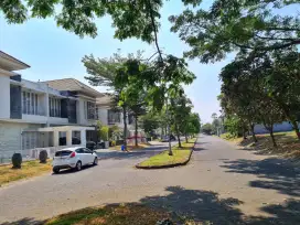 Rumah Hook di Boulevard Araya Golf, Luas 318 m²