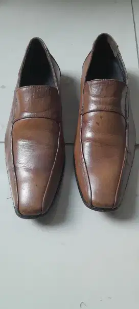 Sepatu formal / Pantofel ANDREW