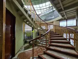 Rumah Mewah di Pusat Kota Bisa dijadikan Guest House/ Usaha sayap Riau