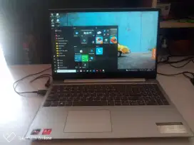 LENOVO IDEAPAD 330S - 15ARR Ryzen 5 2500U/8GB/ssd256Gb Mulus