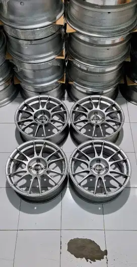 VELG OZ ULTRALEGERA. PEUGOET. R17×7in. Pcd 4×108. ET25.made in italy