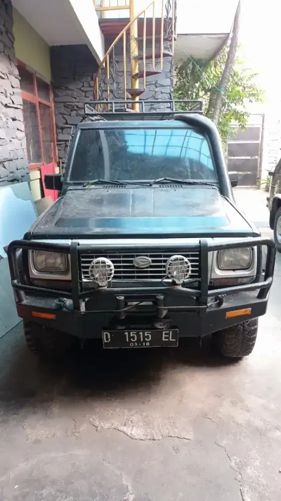 Daihatsu feroza SE .BU