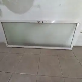 Pintu kamar mandi kaca