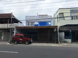 Disewakan ruko 2 lantai cocok buat kantor dan usaha