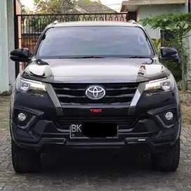 Toyota Fortuner Vrz Trd Matic 2019 hitam 2020 pajero 2018