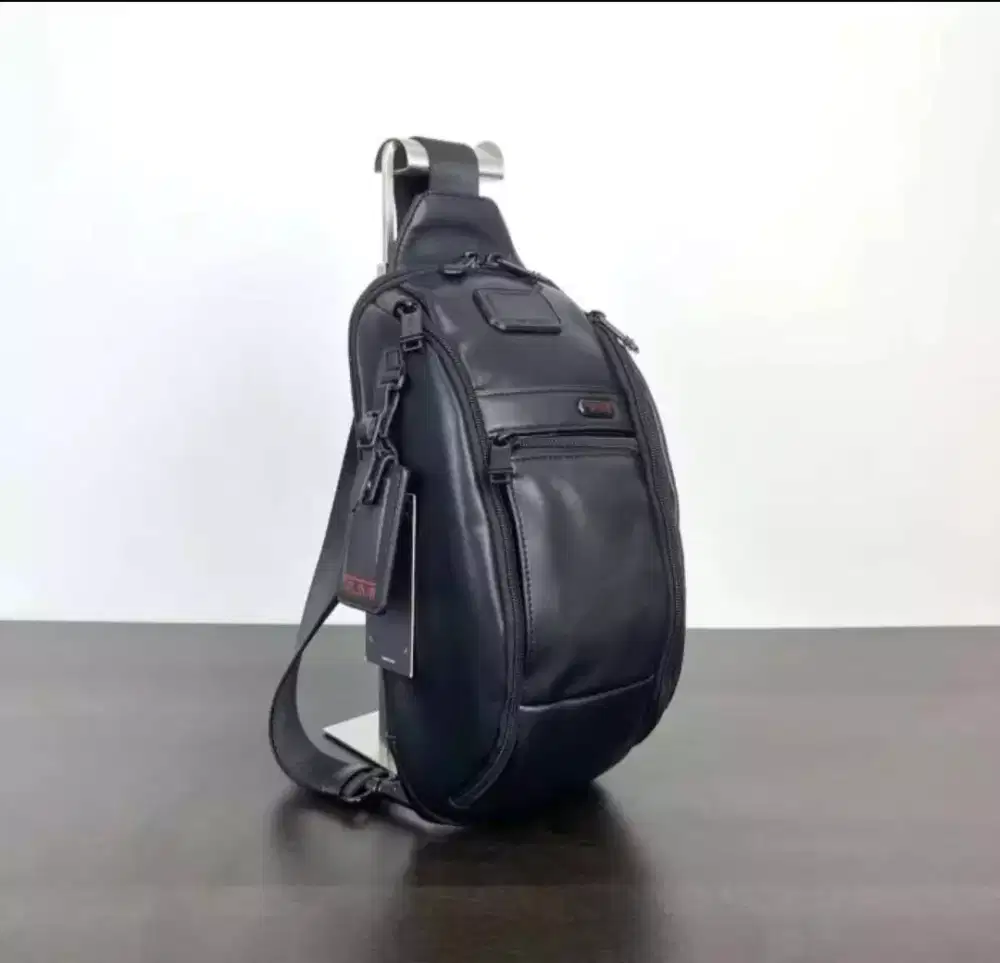 Tas Tumi Slingbag Crossbody Leather Black