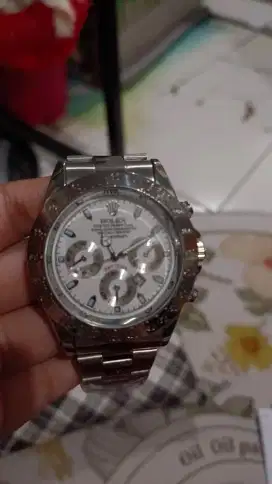 Jam tangan analog