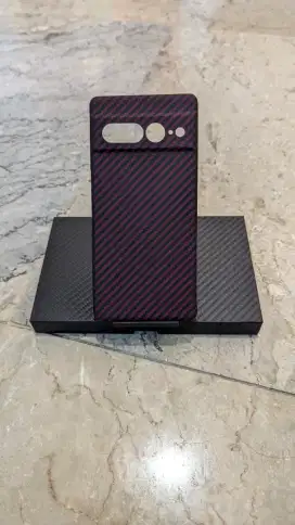Karbon X Carbon Fiber Kevlar Red Pixel 7 Pro
