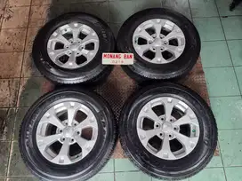 Velg OEM pajero Dakar ring 17 pcd 6x139 + Ban