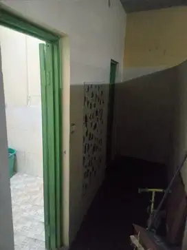 Di jual rumah cocok untuk usaha mini market apotek  lokasi kebon kopi