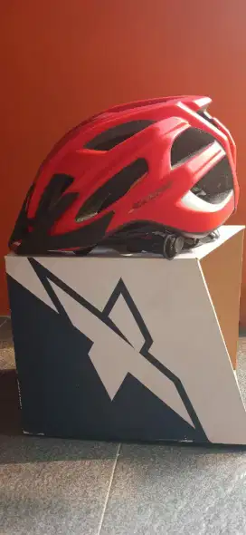 Helm sepeda MTB Xzone size M original