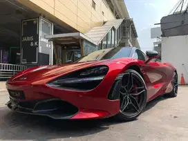 McLAREN 720S 2018 RED ON CLASSIC RED
