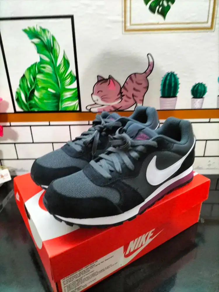 Promo Sepatu Lari Nike Women MD Runner 2 Anthracite