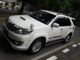 Toyota Fortuner 2012 Diesel manual TRD VNTurbo