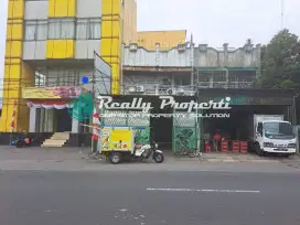 Ruko 2½ Lantai di Jalan Raya Jatiwaringin Dekat Mall Pondok Gede