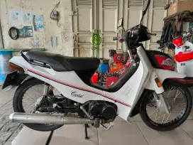 Suzuki Crystal 1990