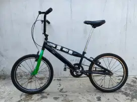 Jual sepedah BMX anak