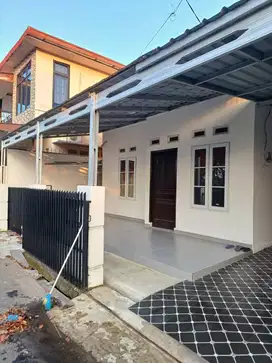 DIKONTRAKAN RUMAH DEKAT DERMAGA DANAU OPI