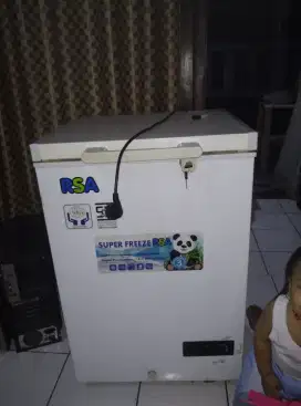 DIJUAL FREEZER RSA 100L