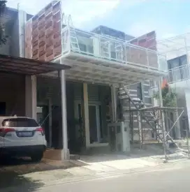 putri jaya stel 10