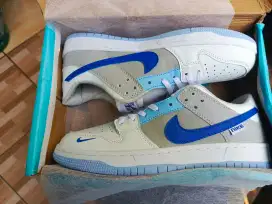 Sepatu Nike Ivory Hype Royal