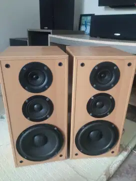 Speaker jamo e410