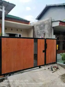 Pintu gerbang  dan pagar  kombinasi woodplenk