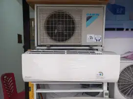 AC Daikin 1 pk gratis ongkir dan instalasi