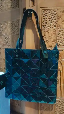 Tas hitam bao bao