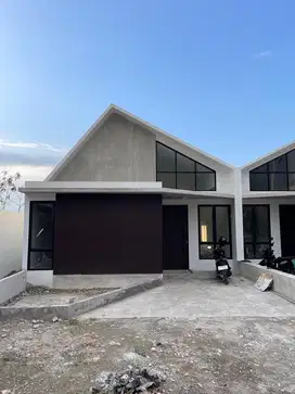 RUMAH SIAP HUNI DI TITI KUNING