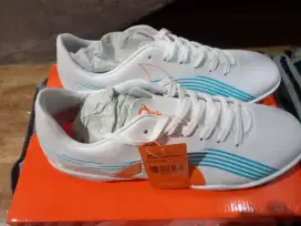 Sepatu Futsal Ortuseight Horizon In