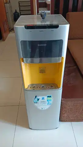 Dispenser sanken air panas dan dingin minus bagian air tidak keluar