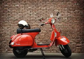 Vespa P150 X Exclusive 2 looks New PX