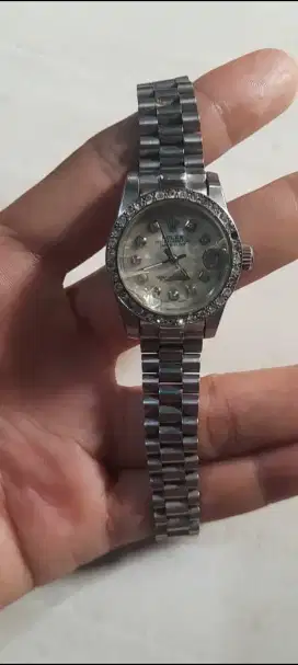 Jam tangan Rolex wanita