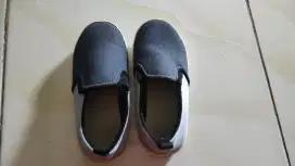 Di jual sepatu anak cowok/cewek