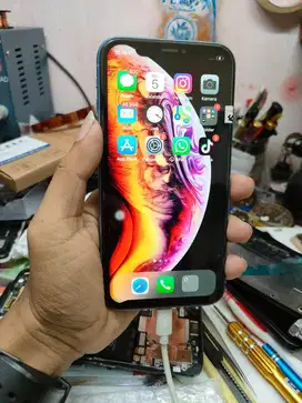 Lcd Iphone XS (Harga plus pasang)