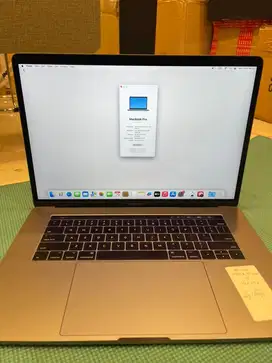 MACBOOK PRO 15”inch 2017