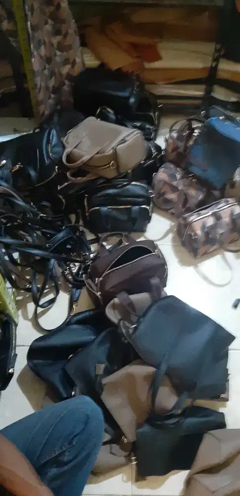 Dicari tenaga serabutan Laki untuk konveksi lokasi kayu putih