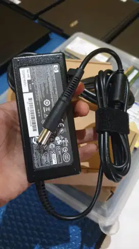 CASAN ORI LAPTOP HP (PIN jarum)