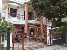 JUAL RUMAH MEWAH +KOLAM RENANG CIJAURA GIRANG KEC BUAHBATU 