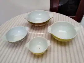 Mangkok besar. Pyrex