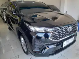 Toyota Innova Zenix 2.0 V 2023 Hitam Automatic