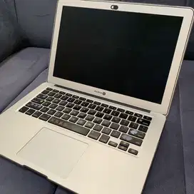 MacBook Air 2015 8/128 13 inch