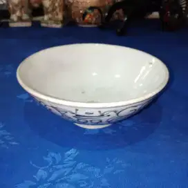 Chinese Blue and White Porcelain Bowl 17cm