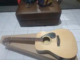 Gitar Akustik Yamaha F310