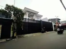BEST PRICE !!!  RUMAH DI CIPINANG BESAR - JATINEGARA
