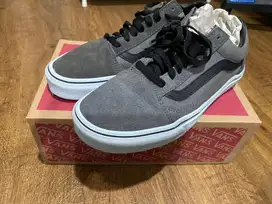 VANS OLDSKOOL GREY/BLACK 10.5